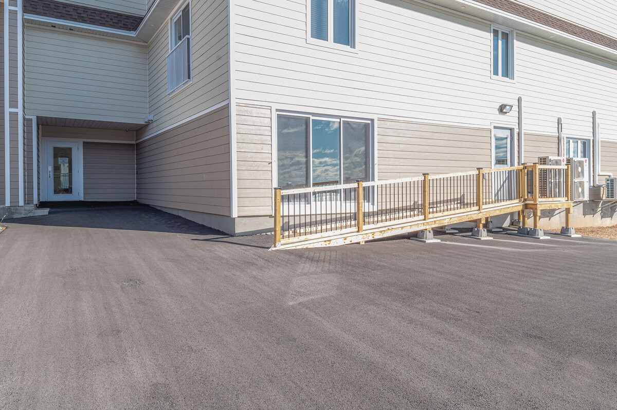 Nun's Residence / Residence Le Royal | Bathurst, New Brunswick